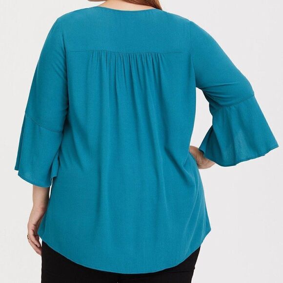 Torrid Strappy Bell Sleeve Cage Neck Crepe Blouse Teal‎ Aqua Top Plus Size 3 3X - Picture 4 of 8